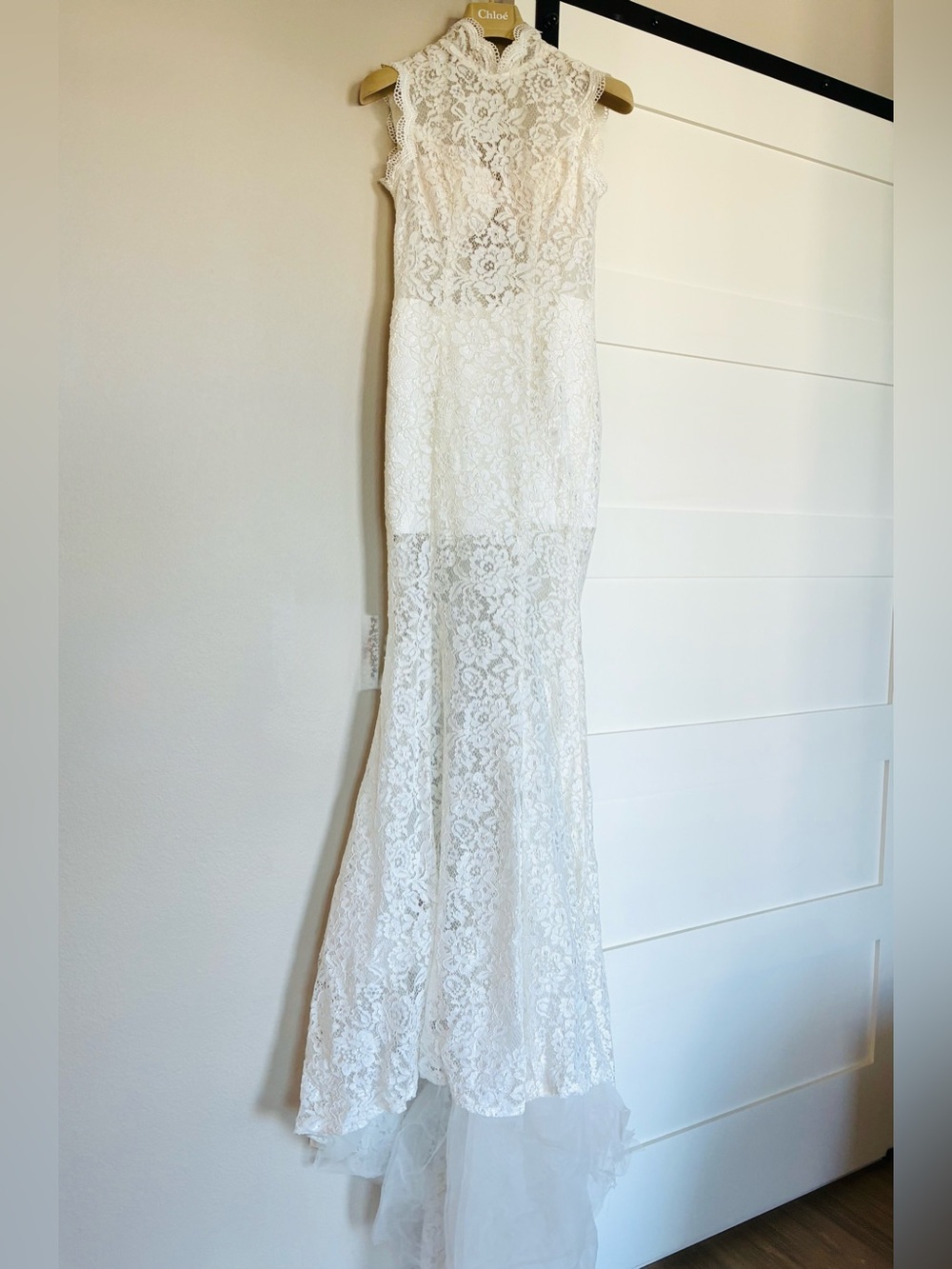 Stunning Size 2 Ivory Lace Mermaid Wedding Dress | High Neck